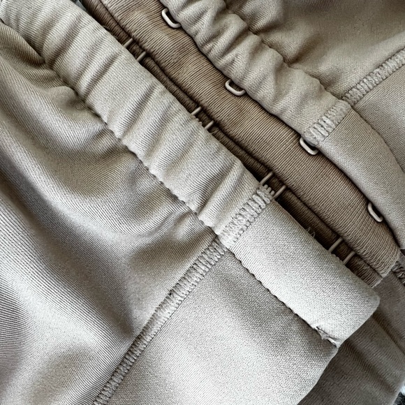 NEW! SURGICAL COUTURE by LaBratory lace/nude - Picture 4 of 7